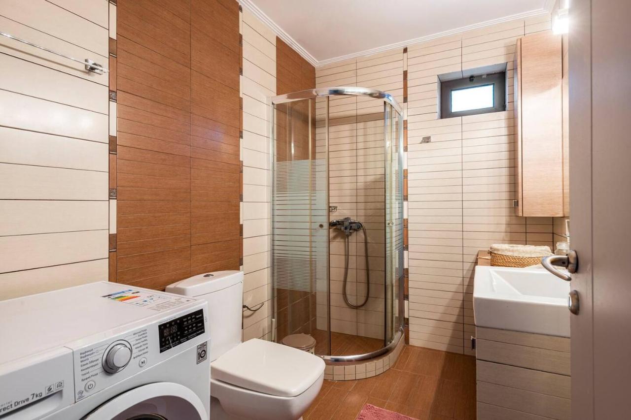 Ταξιδιώτες Travellers Apartment Megalopolis Exterior foto