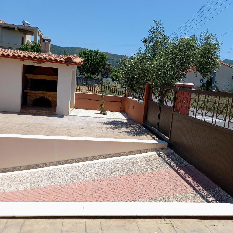 Ταξιδιώτες Travellers Apartment Megalopolis Exterior foto